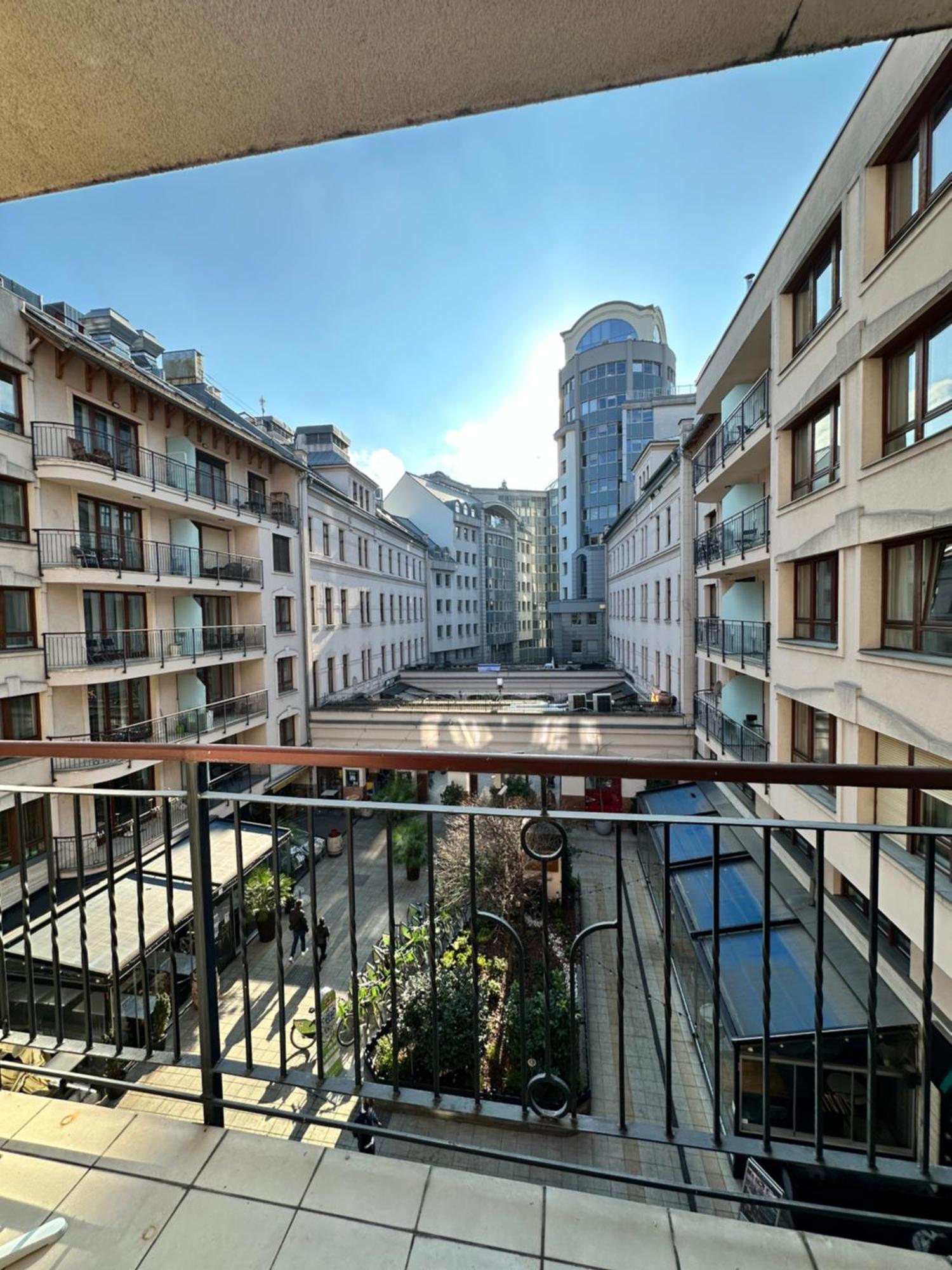 Vinyl Gozsdu Apartments Budapest Exterior photo